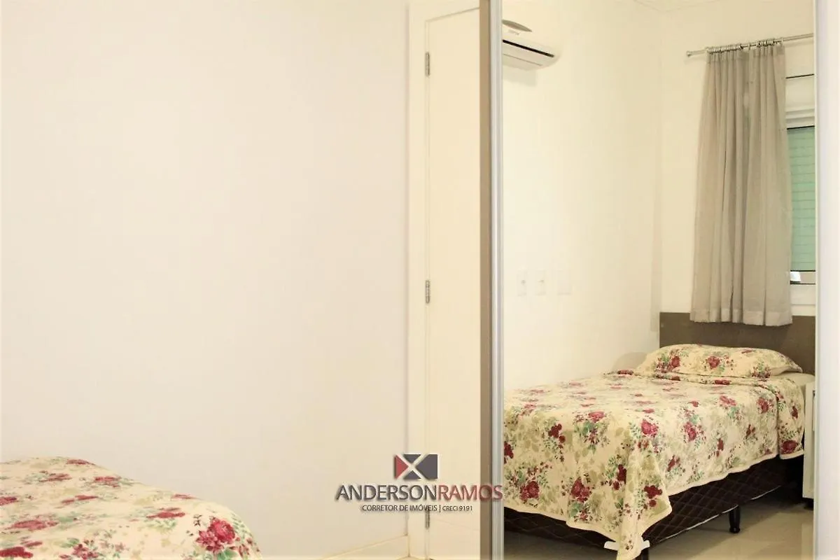 1043 Apartamento A 50 Mts Da Praia De Bombinhas 0*,