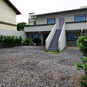 Apartamento Morada Pinheiro 160m Da, Bombinhas