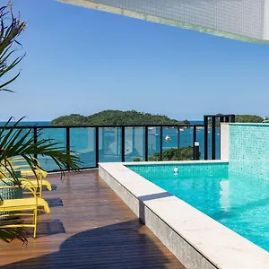 Apartamento 302 No Aion Suites: Elegancia E Vista O Mar A 60m Da Praia!, Bombinhas
